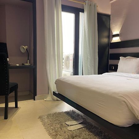 Hotel Vendome دوالا المظهر الخارجي الصورة