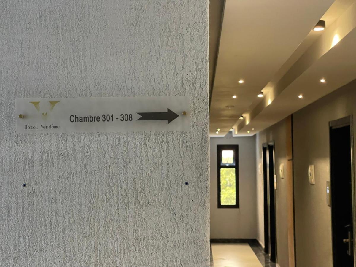 Hotel Vendome دوالا المظهر الخارجي الصورة
