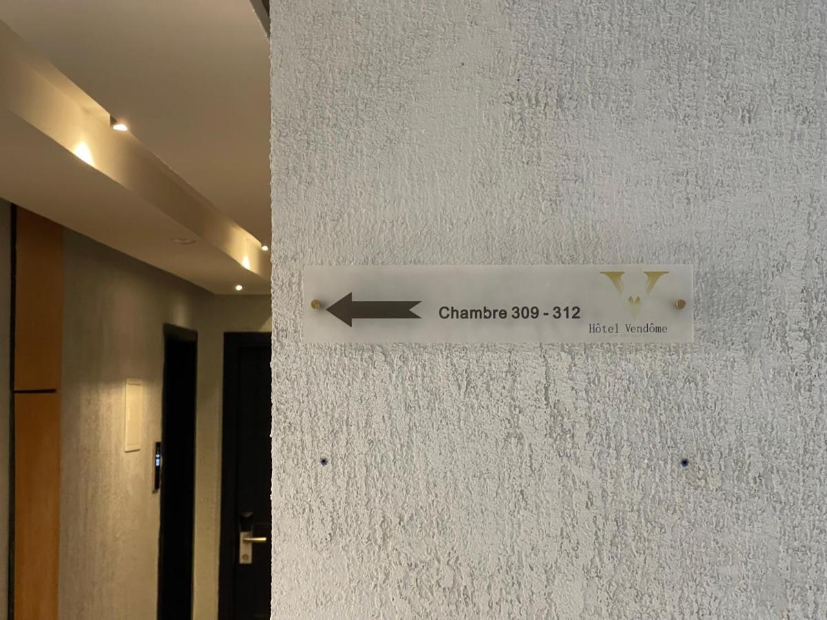 Hotel Vendome دوالا المظهر الخارجي الصورة