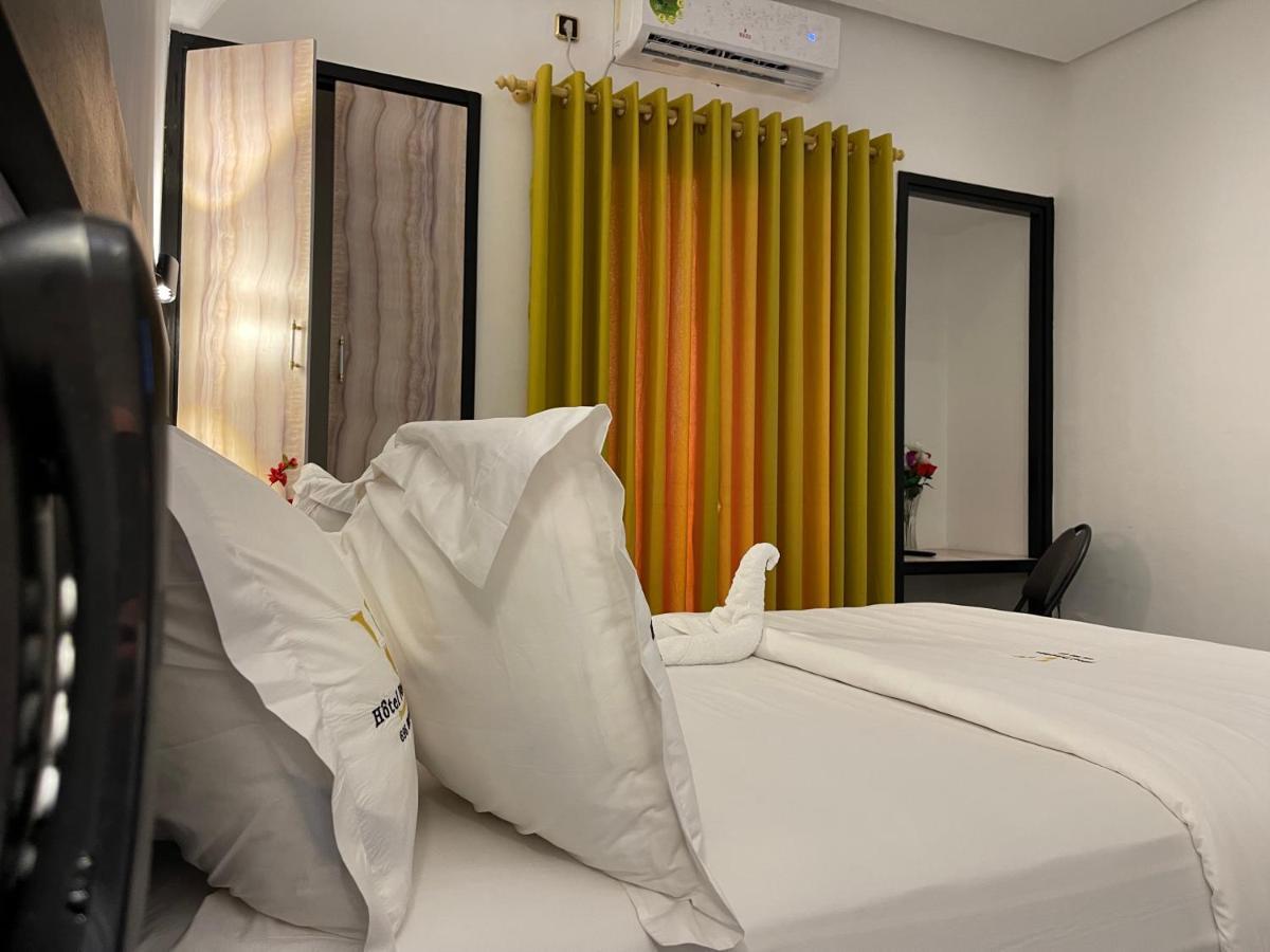 Hotel Vendome دوالا المظهر الخارجي الصورة