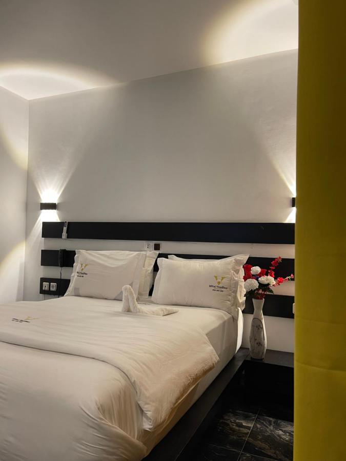 Hotel Vendome دوالا المظهر الخارجي الصورة