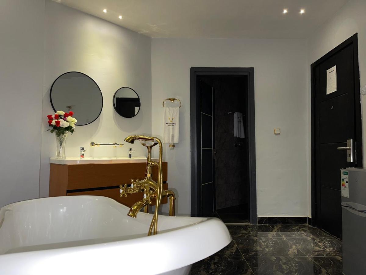 Hotel Vendome دوالا المظهر الخارجي الصورة