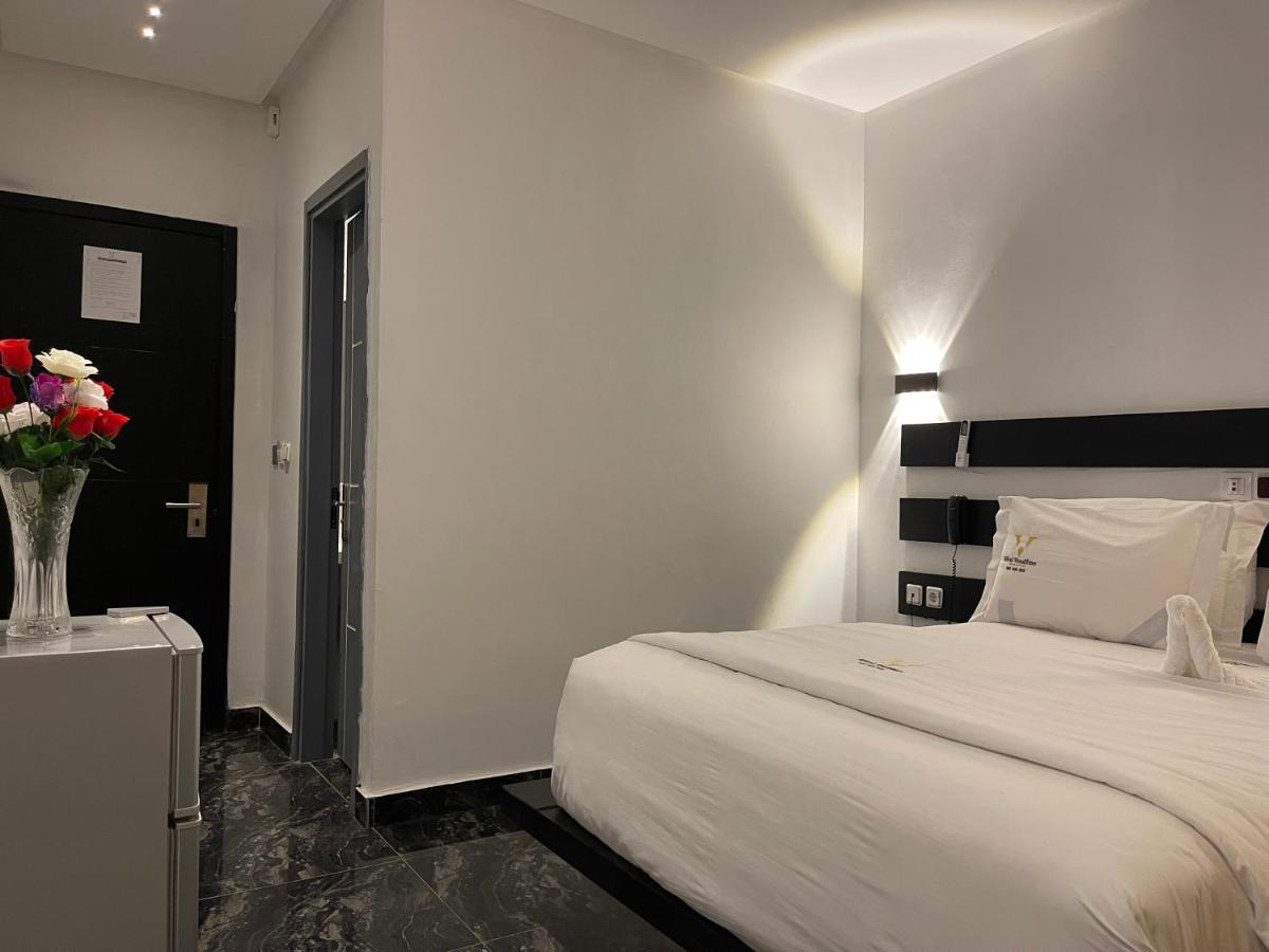 Hotel Vendome دوالا المظهر الخارجي الصورة