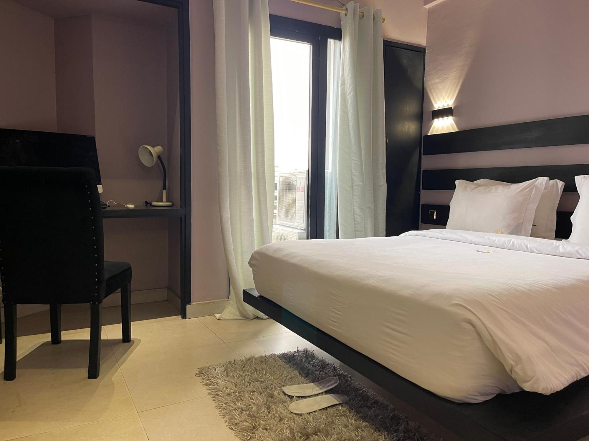 Hotel Vendome دوالا المظهر الخارجي الصورة