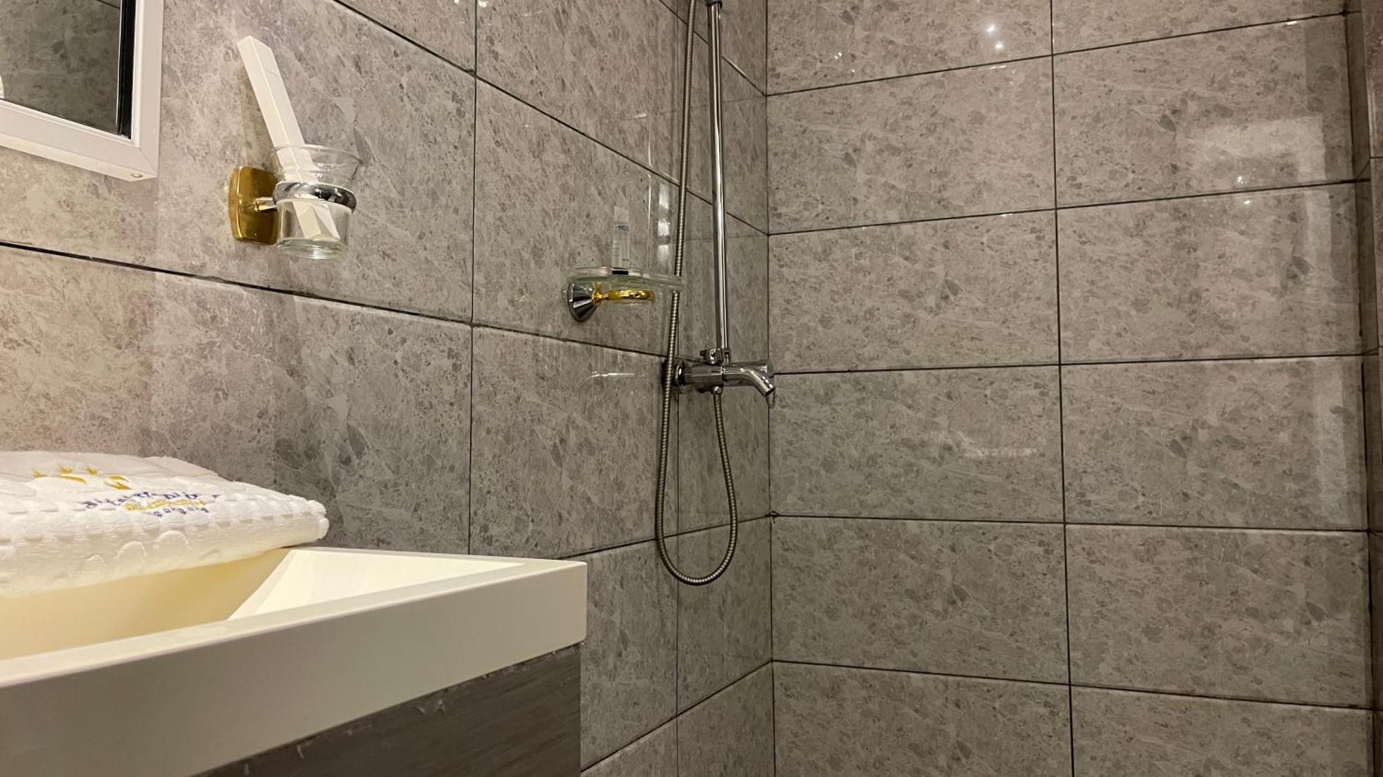 Hotel Vendome دوالا المظهر الخارجي الصورة